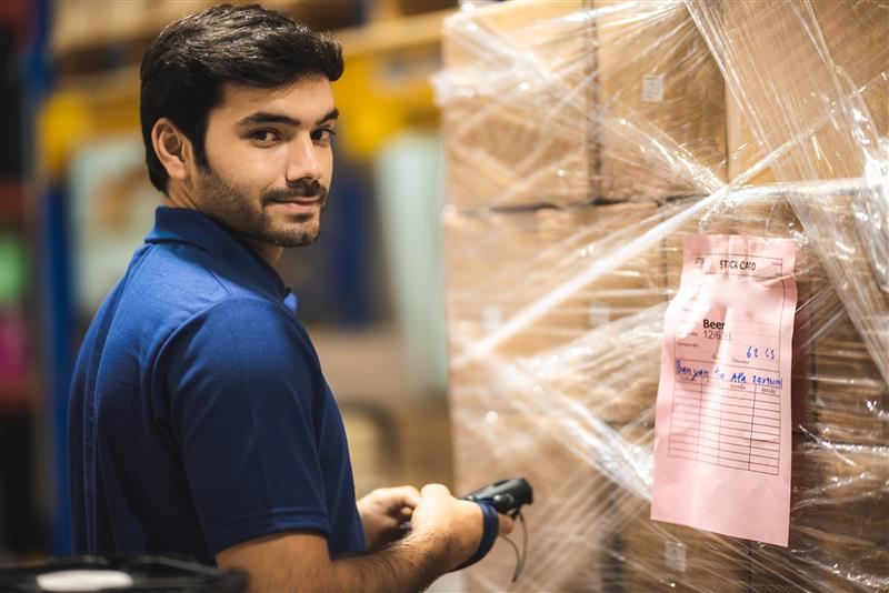 retail staff roles